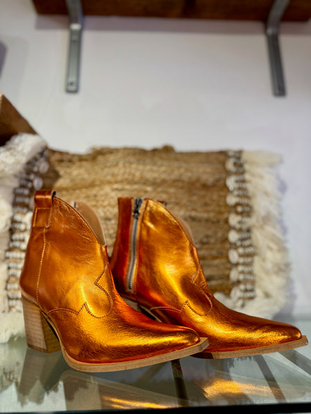 Metallic Heeled Short Cowboy Boot | 06106 | Orange