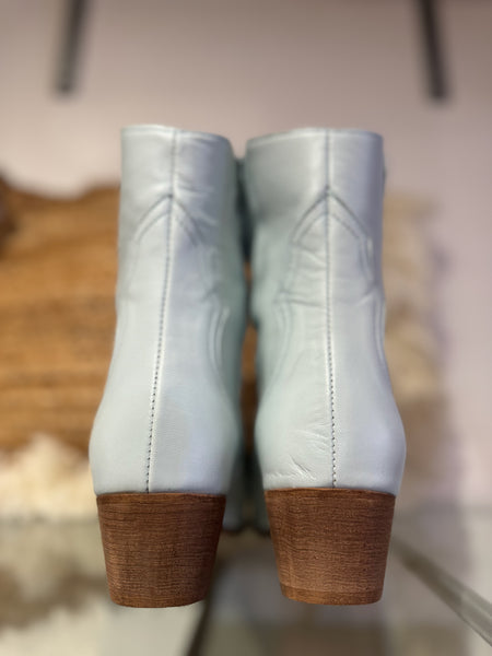Leather Short Cowboy Boot | 05810 | Sky