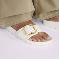 Birkenstock|Madrid Big Buckle
EVA|eggshell