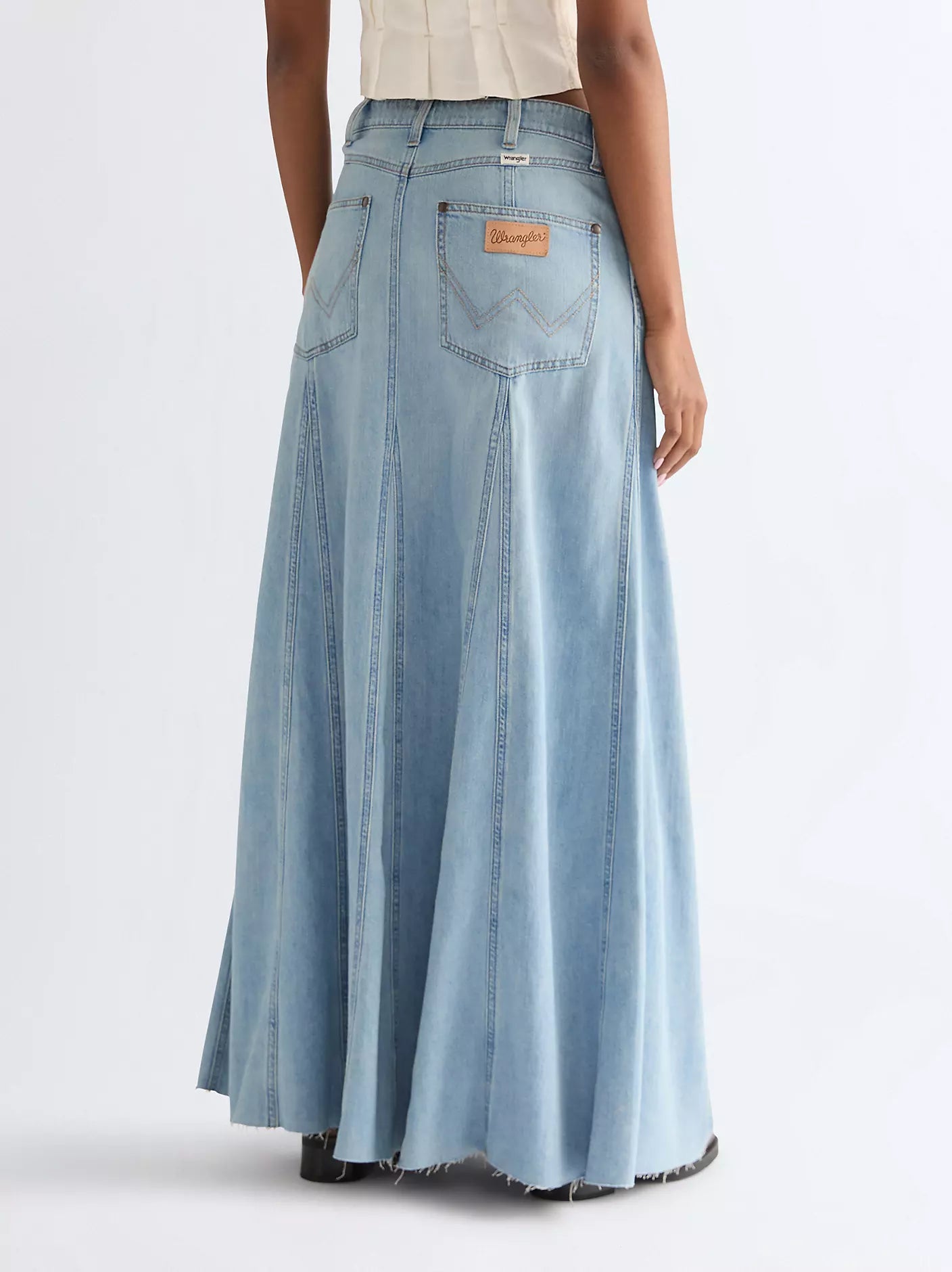 Relaxed Radiating Lightweight Maxi Skirt | Desert Sand