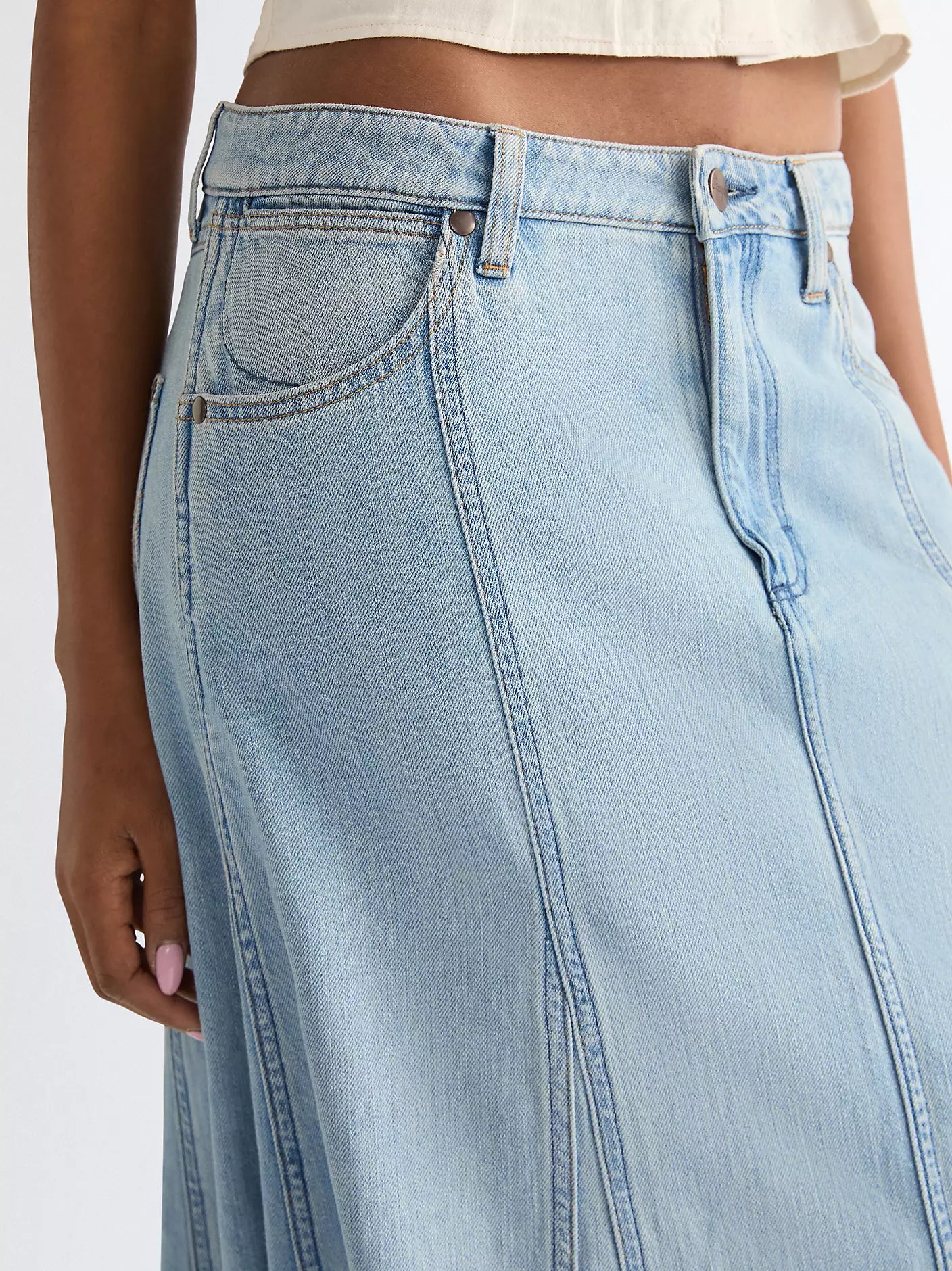 Relaxed Radiating Lightweight Maxi Skirt | Desert Sand