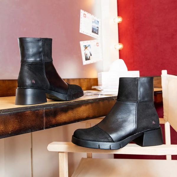 ART | Varsovia 1285 Retro Heeled Ankle Boot | Black Multi