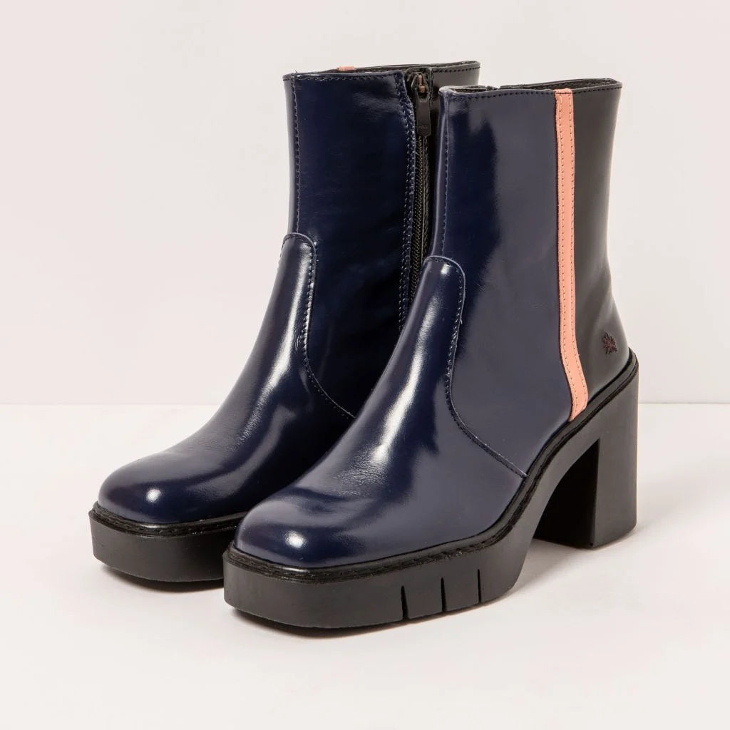 ART | 1974 Berna Heeled Retro Ankle Boot | Navy/Black