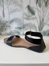 Yokono | Genova-400 | Flat Leather Sandal With Ankle Strap | Black