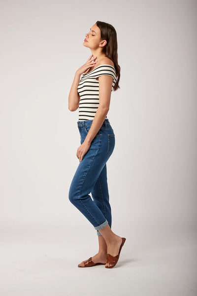 Toxik3 Boyfriend Jeans | Mid Blue Wash