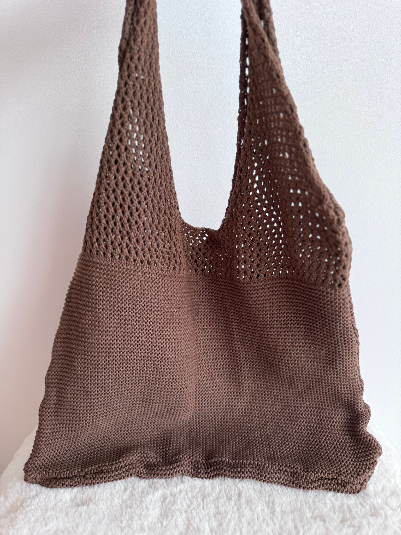 Bisou Bisou Knitted Shoulder Bag | Chocolate