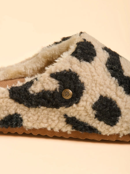 Fireside Fleece Slipper | Animal Print