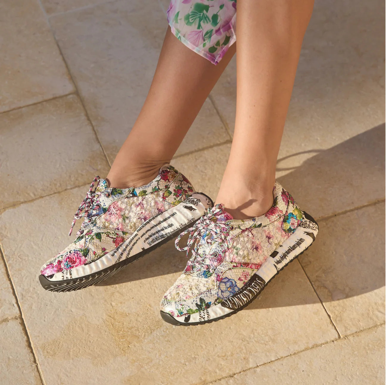 Laura Vita | Burton 05 Sequin Floral Trainer | White Multi