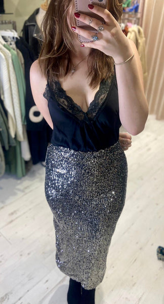 Sofia Sequin Stretch Pencil Skirt | Black/Silver