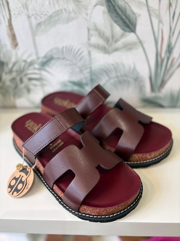 Yokono | Oca-125 | Platform Slip On Sandal | Bordeaux
