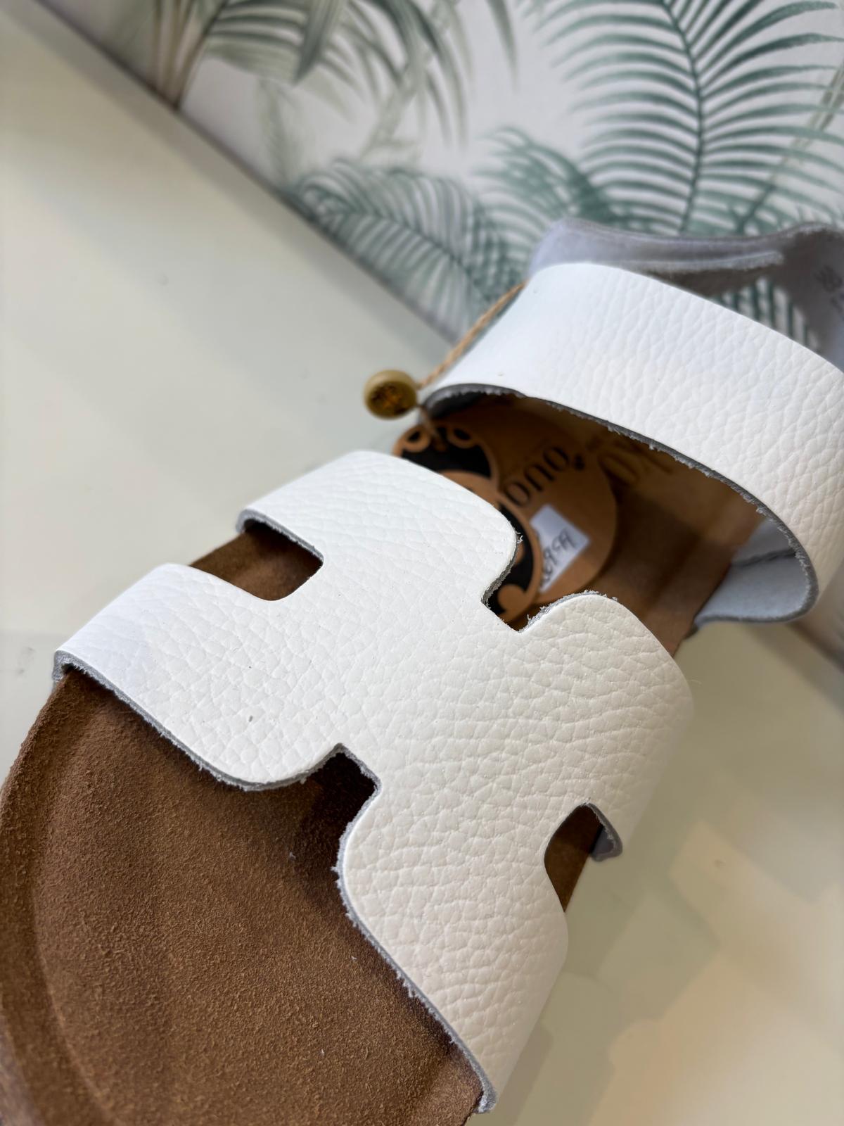 Yokono | WIWI 262 | Platform Leather Sandal | White