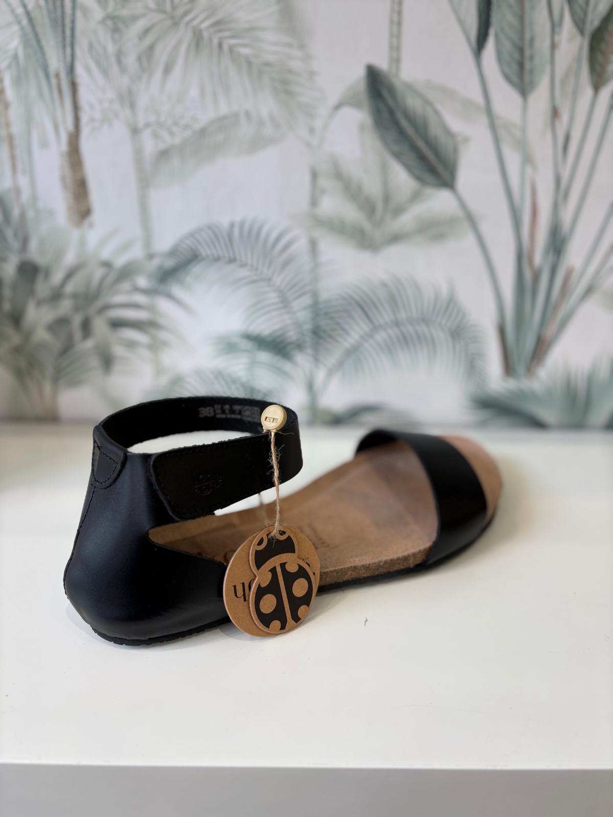 Yokono | Genova-400 | Flat Leather Sandal With Ankle Strap | Black
