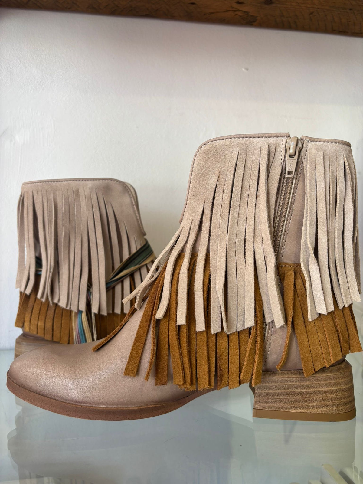 Felmini | Leather and Suede Fringed Flat Cowboy Boot | Plume/Sand