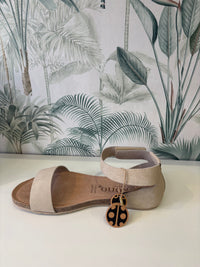 Yokono | Genova-400 | Flat Leather Sandal With Ankle Strap | Cream Suede