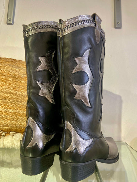 Long Two Tone Cowboy Boot | Black/Silver