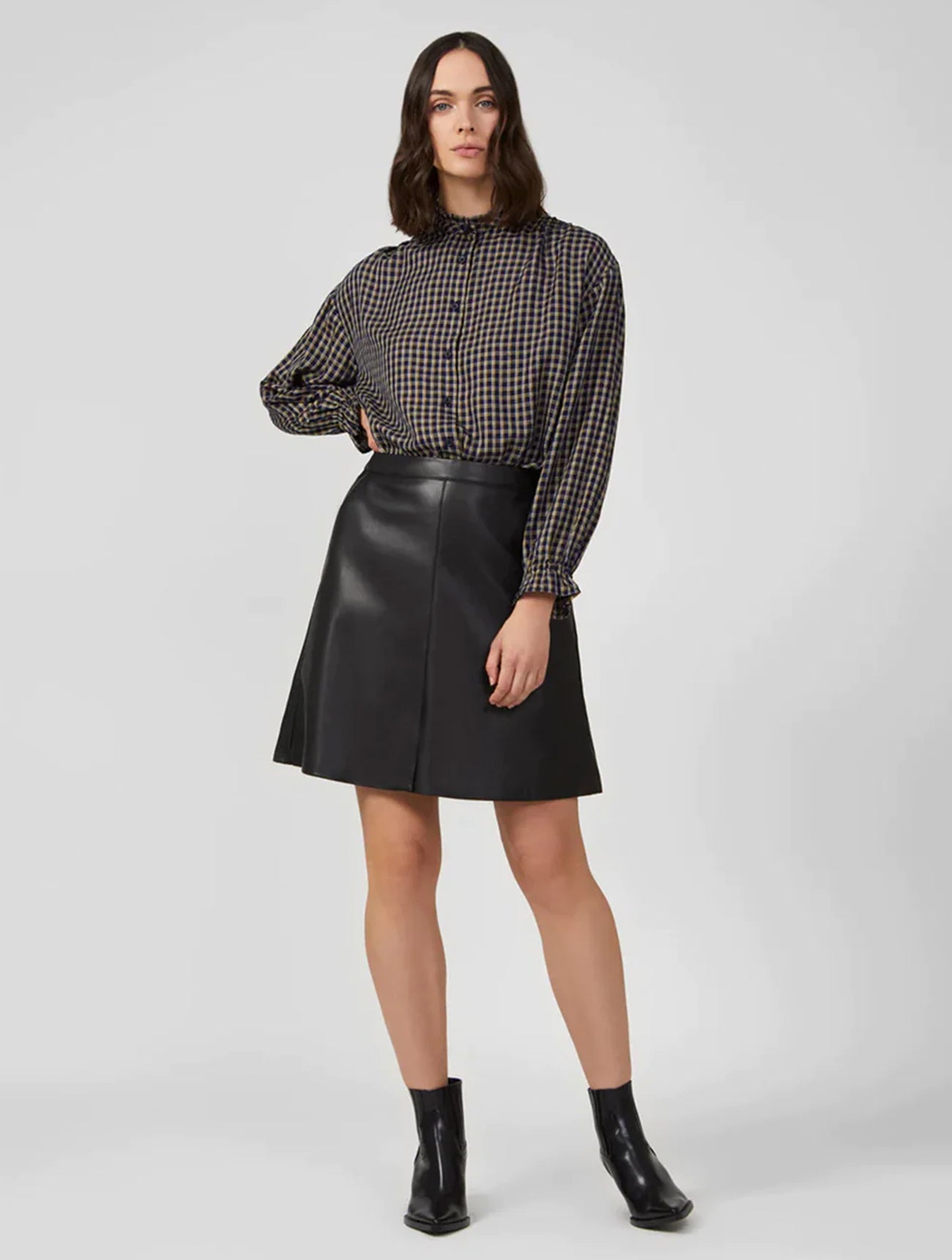 Ania Faux Leather Mini Skirt J3VAH Black Pink Flamingo Boutique Kent
