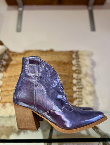 Metallic Heeled Short Cowboy Boot | 06106 | Lilac