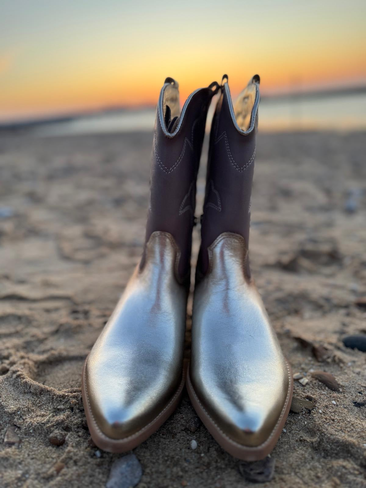 Felmini | Two Tone Cowboy Boots | Gold