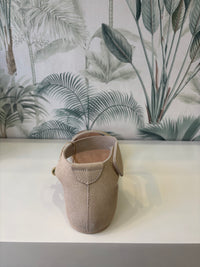 Yokono | Genova-400 | Flat Leather Sandal With Ankle Strap | Cream Suede