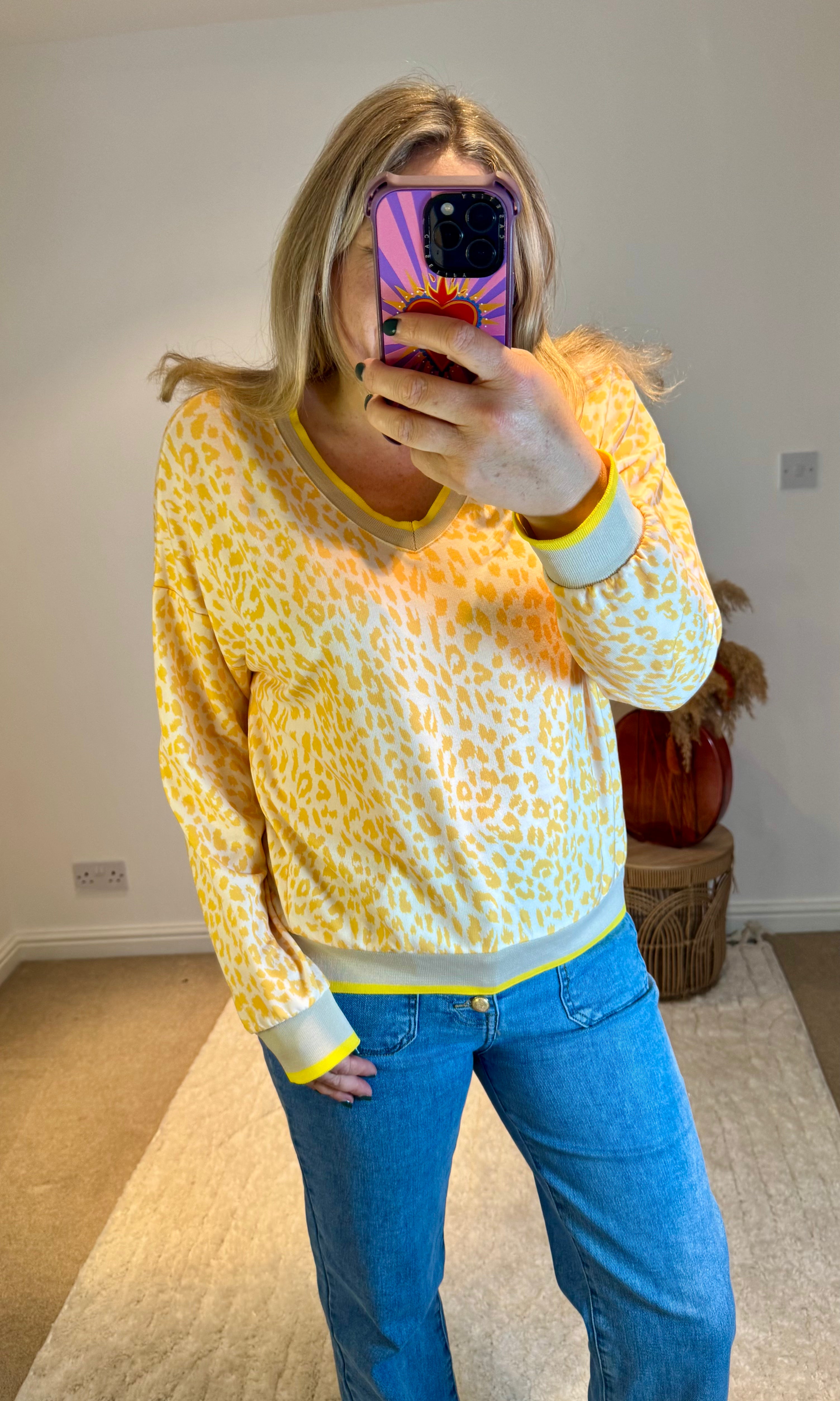 Leopard Retro V-Neck Lightweight Sweat Top | Yellow