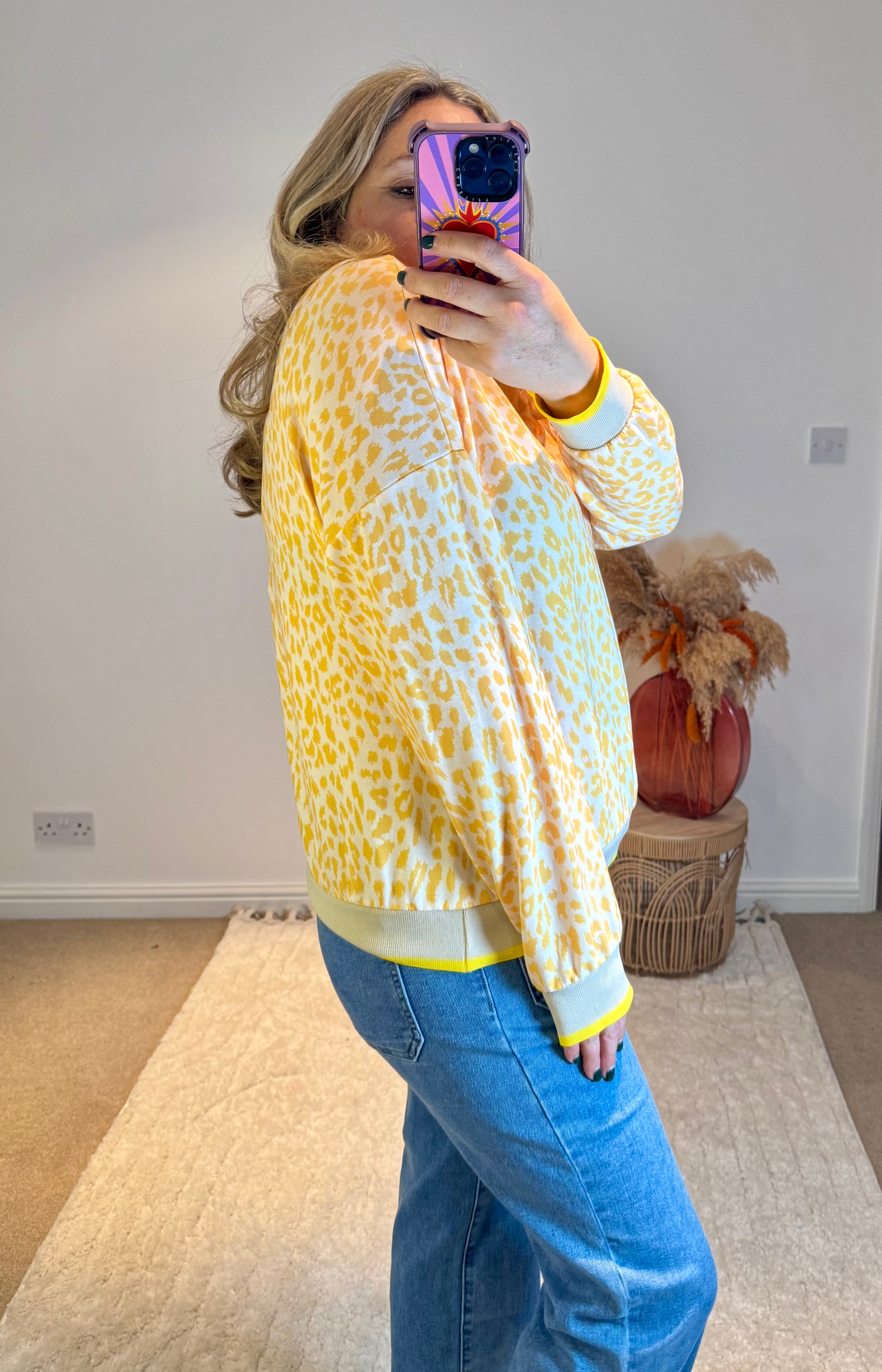 Leopard Retro V-Neck Lightweight Sweat Top | Yellow