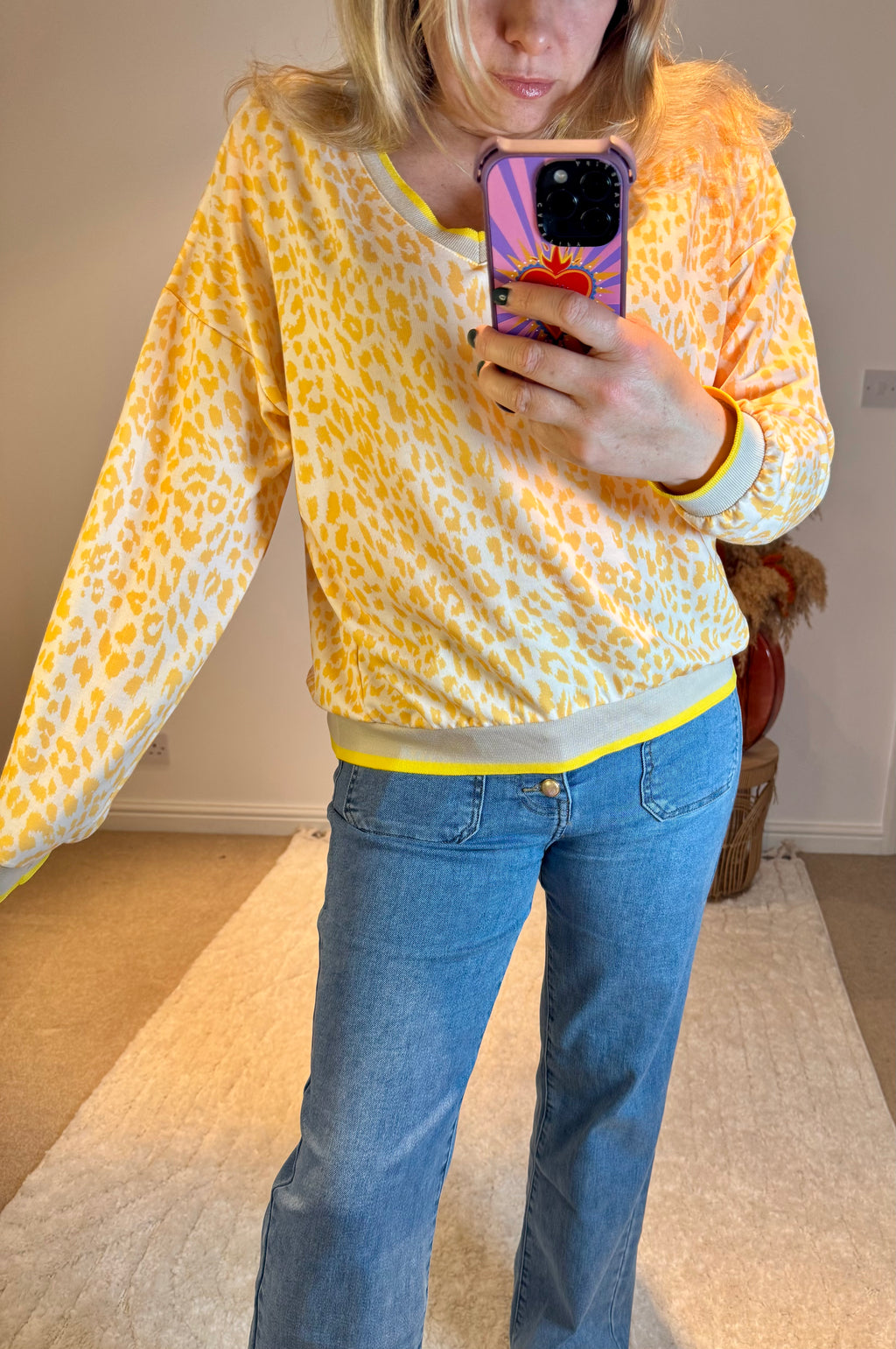 Leopard Retro V-Neck Lightweight Sweat Top | Yellow