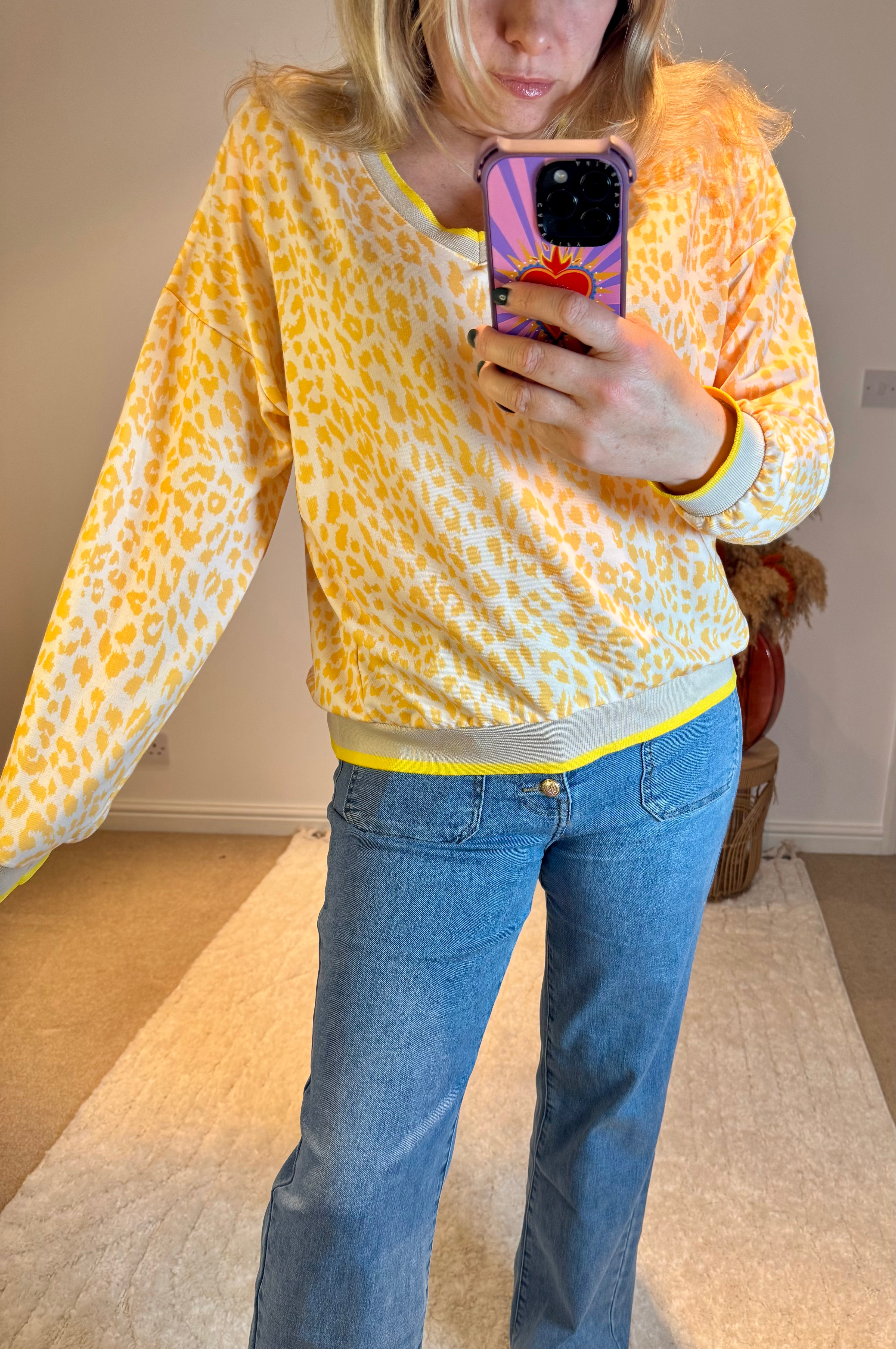 Leopard Retro V-Neck Lightweight Sweat Top | Yellow