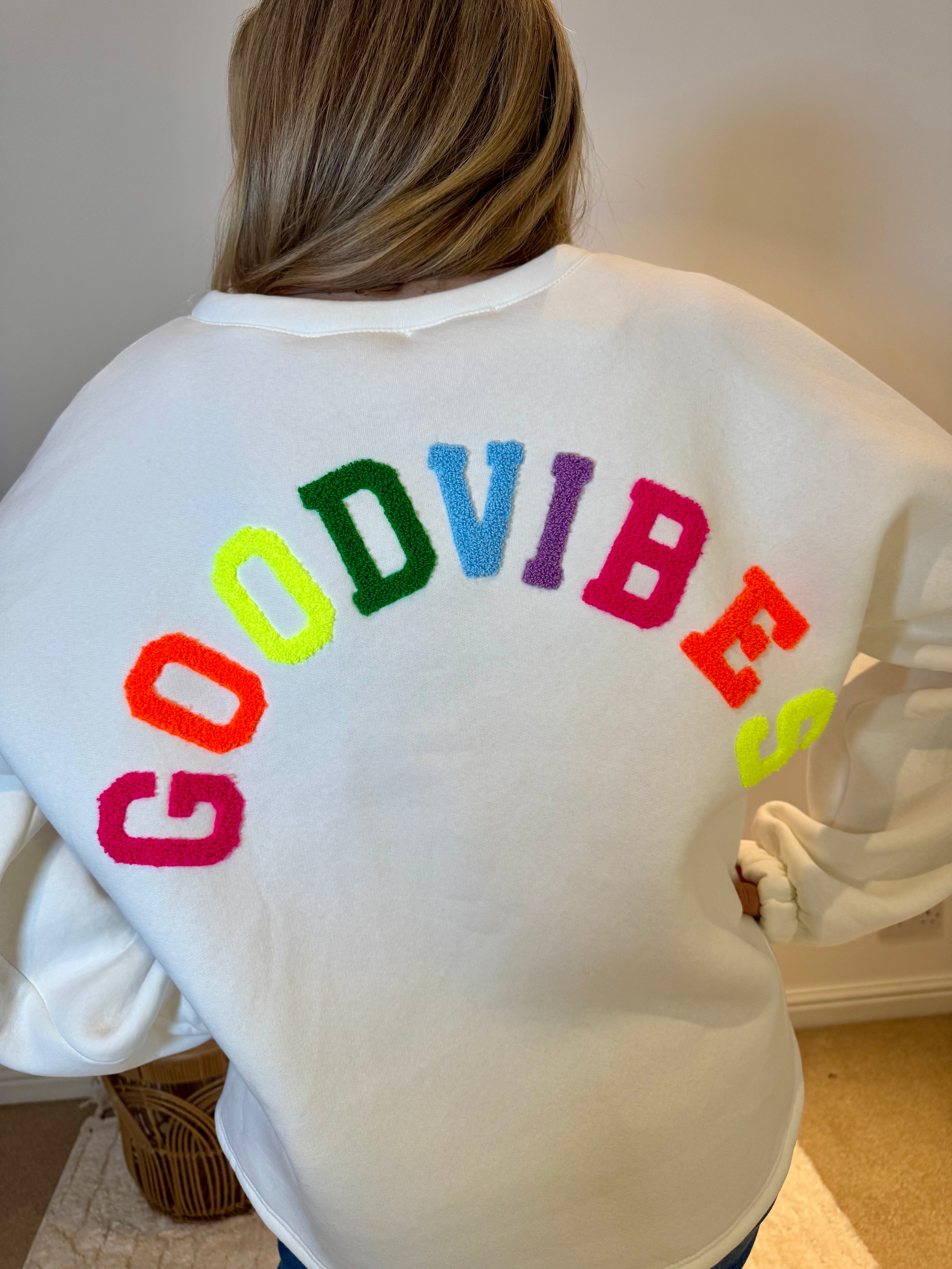 Good Vibes Soft Oversized Sweatshirt | White