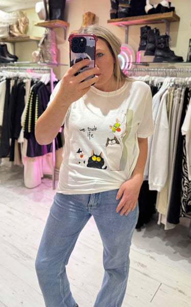 Quirky Cats Graphic Print Tee | Off White
