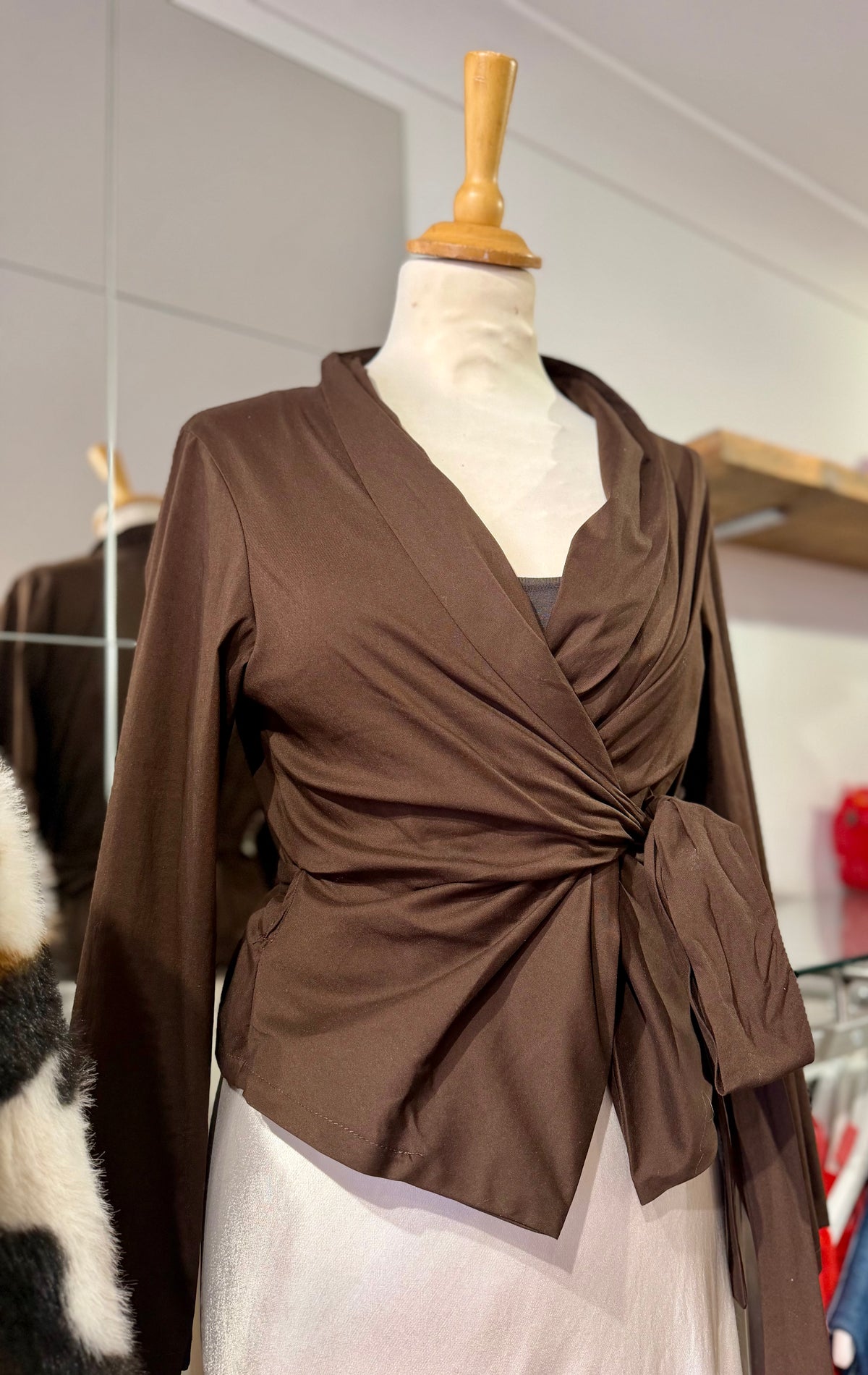Lightweight Stretch Wrap Jacket | Chocolate