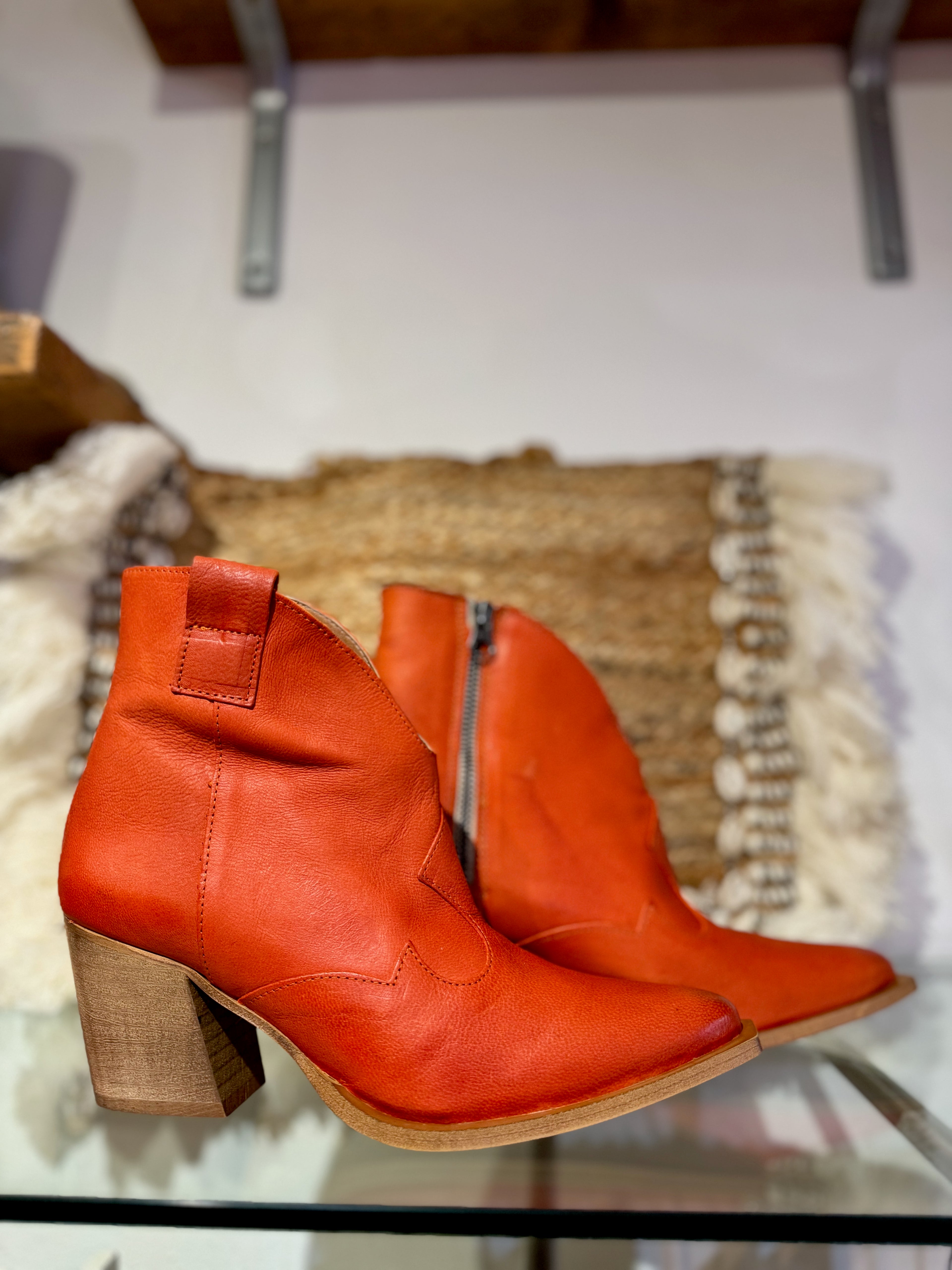 Nubuck Heeled Short Cowboy Boot | 06106 | Orange