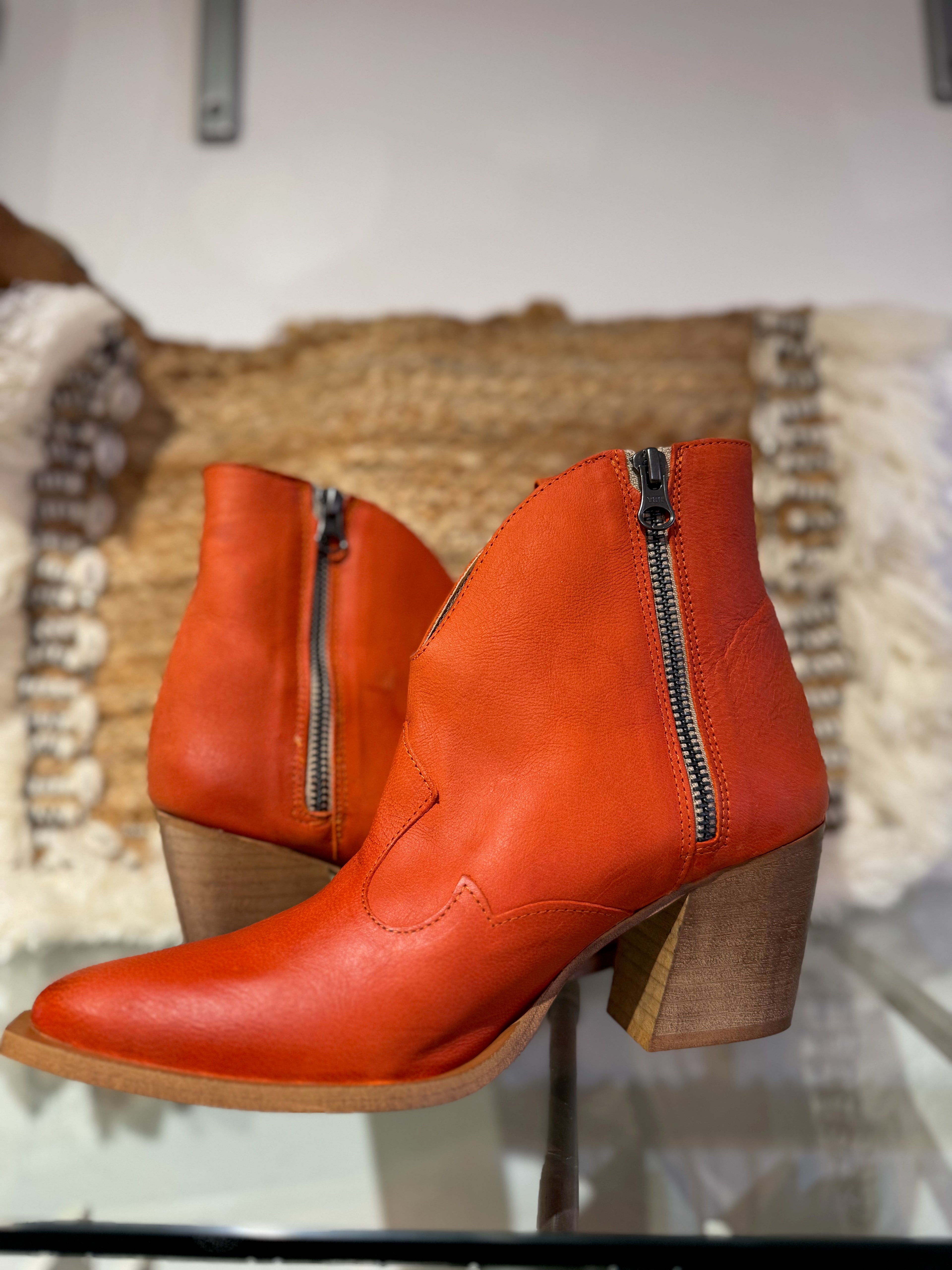 Nubuck Heeled Short Cowboy Boot | 06106 | Orange