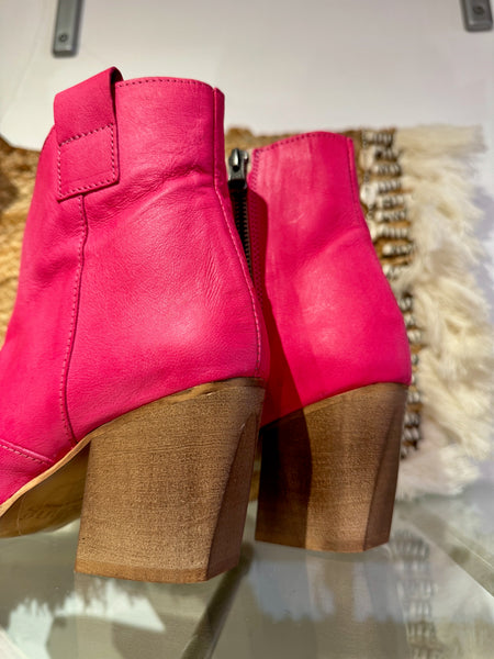 Nubuck Heeled Short Cowboy Boot | 06106 | Hot Pink