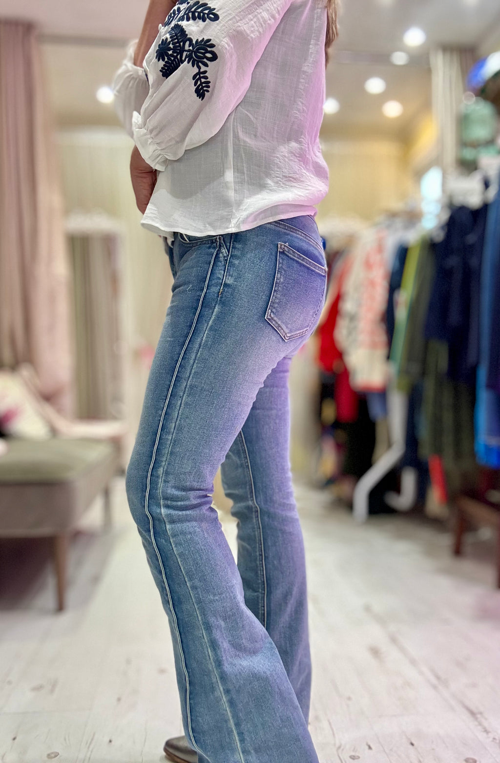 Melly & Co | Fitted Flared Seamed Jeans | Vintage Wash