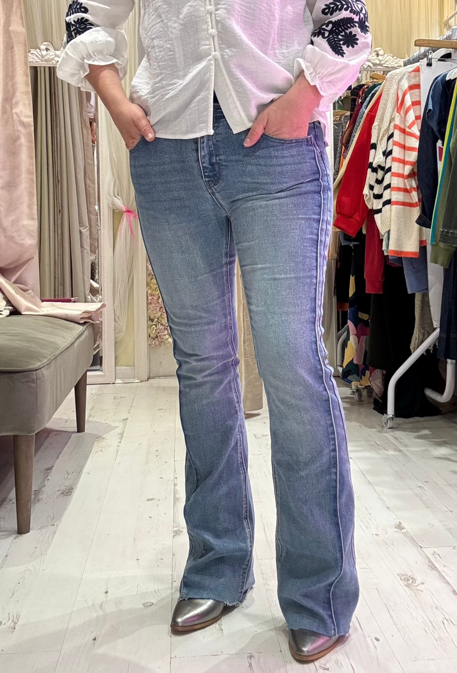 Melly & Co | Fitted Flared Seamed Jeans | Vintage Wash