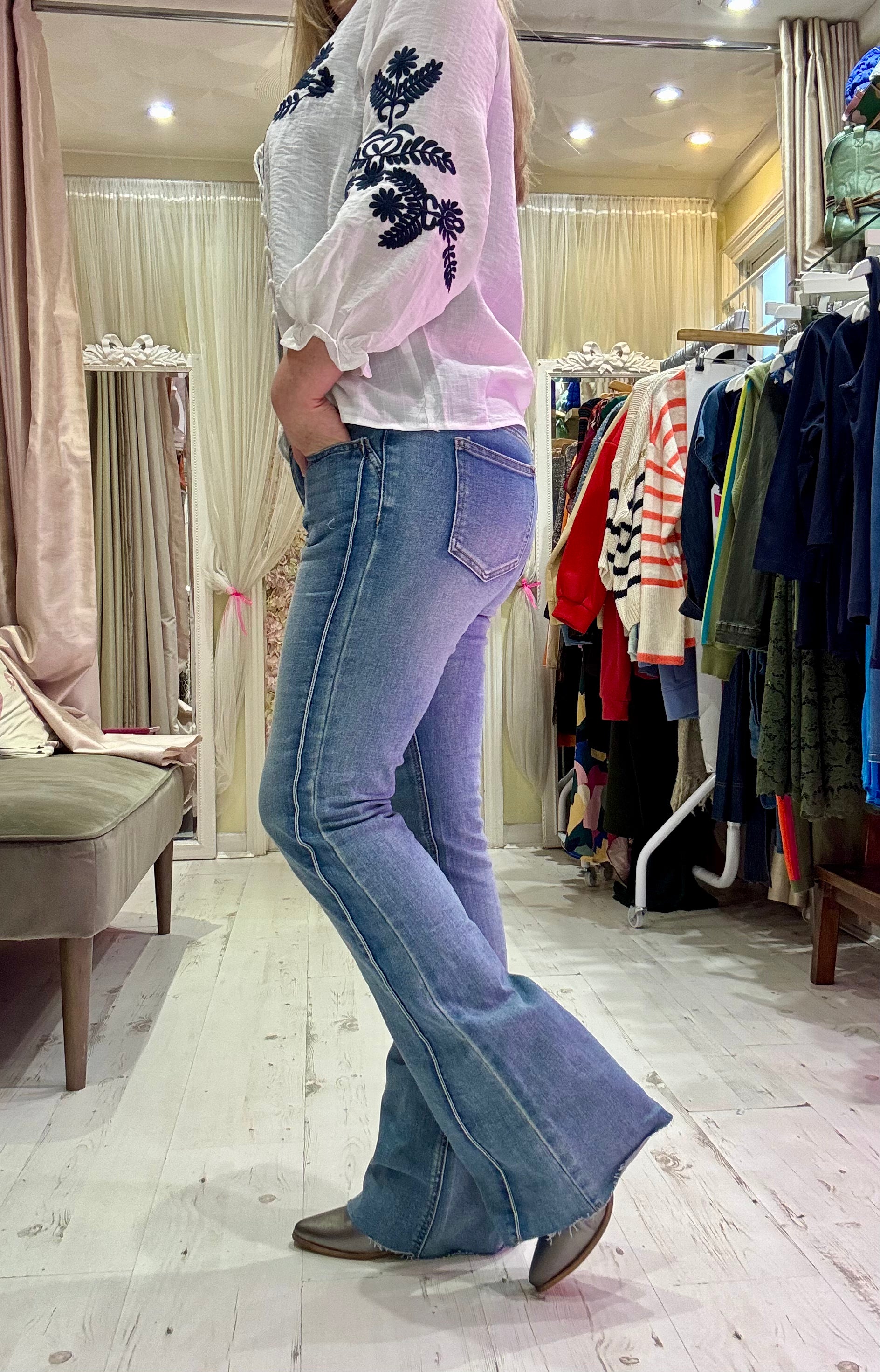 Melly & Co | Fitted Flared Seamed Jeans | Vintage Wash