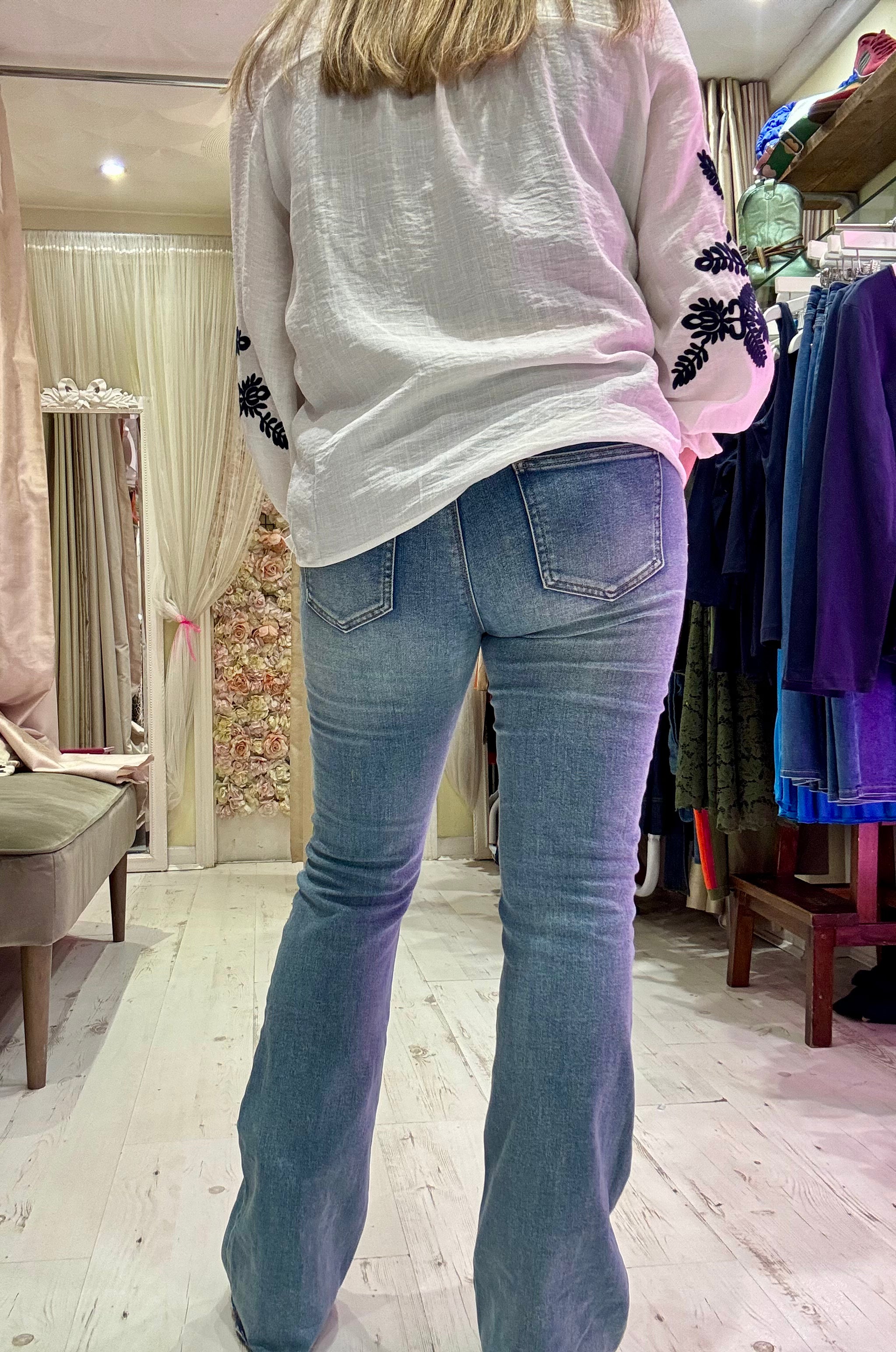 Melly & Co | Fitted Flared Seamed Jeans | Vintage Wash