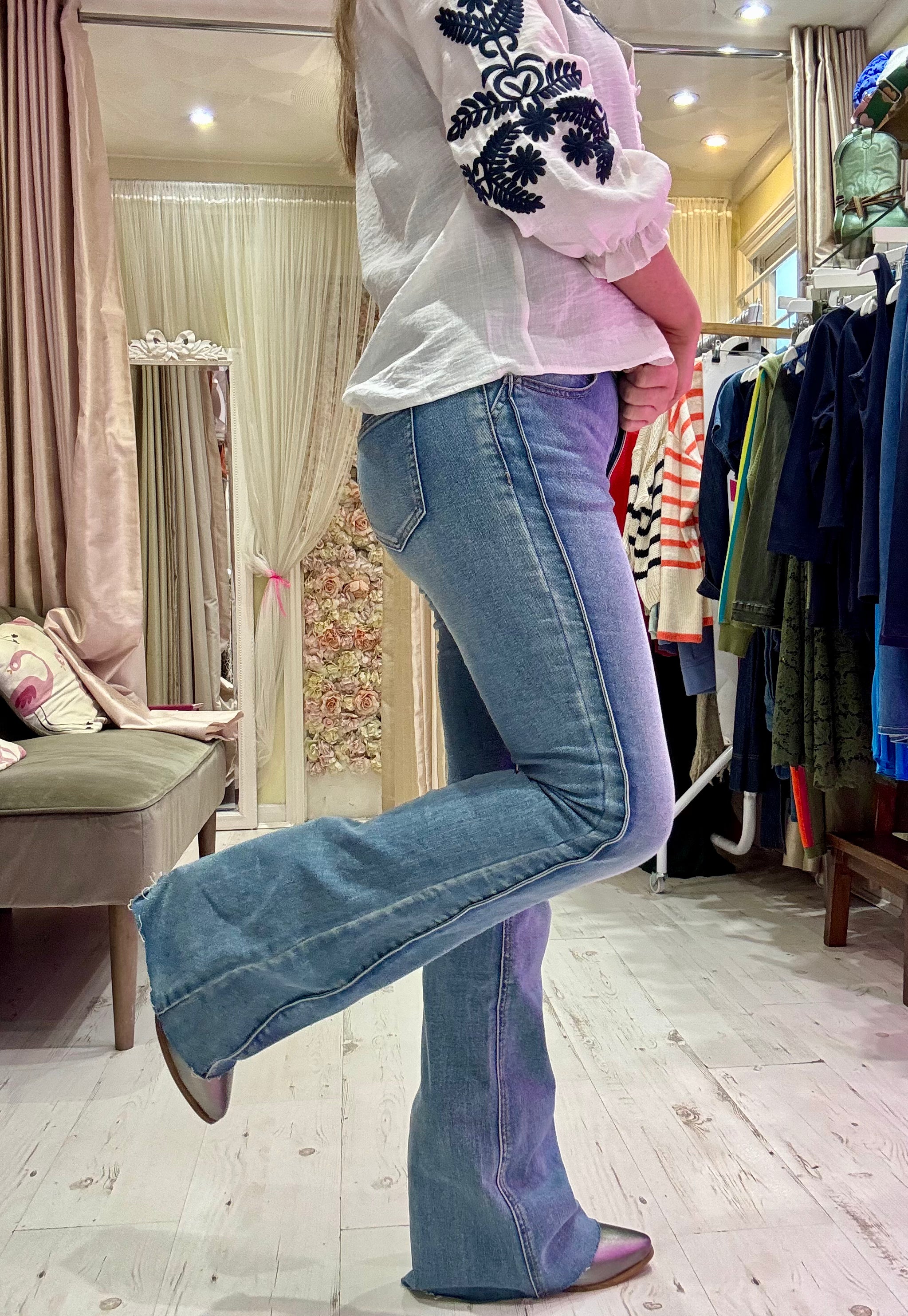 Melly & Co | Fitted Flared Seamed Jeans | Vintage Wash