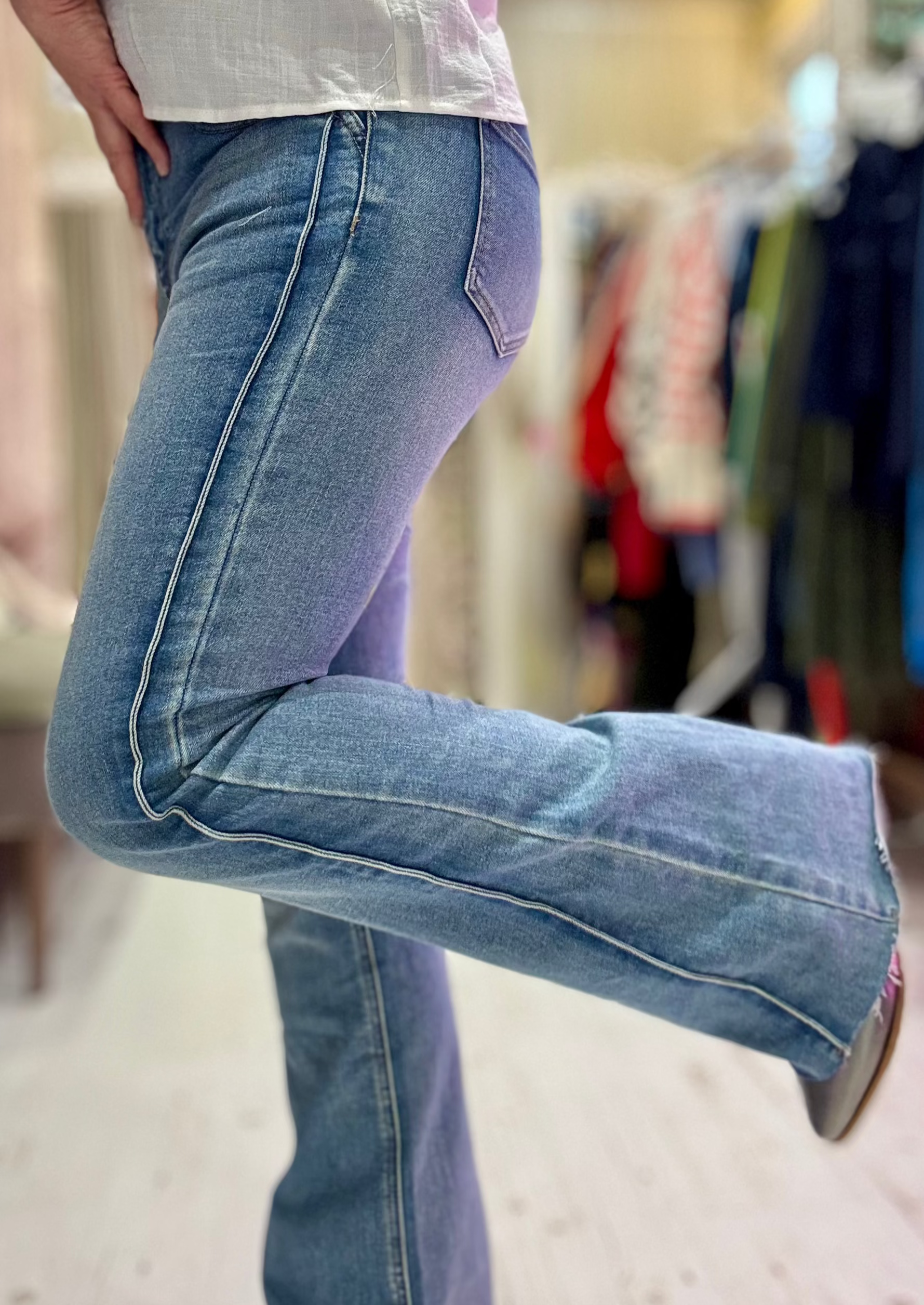 Melly & Co | Fitted Flared Seamed Jeans | Vintage Wash