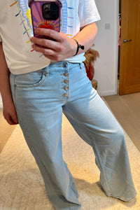 Toxik3 Wide Leg Stretch Jeans with Rhinestone Buttons | Light Wash