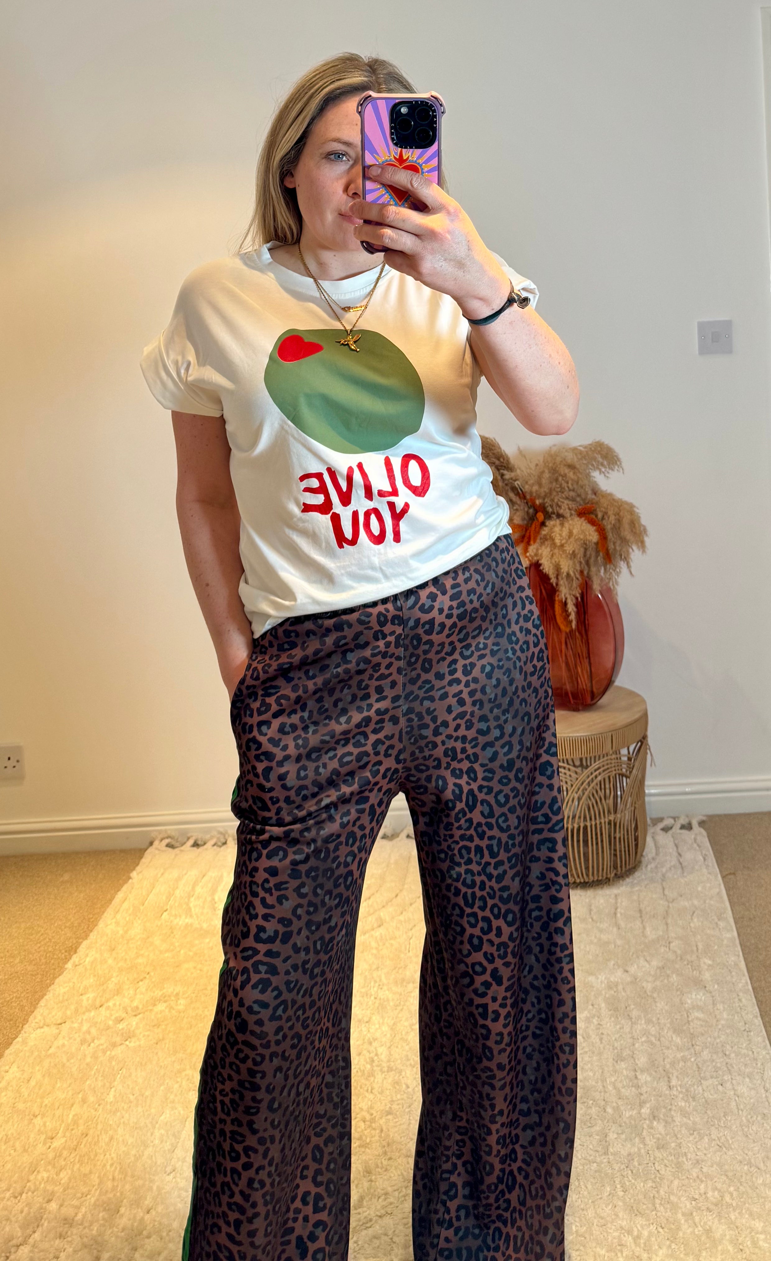 Olive You Graphic Print Tee | White