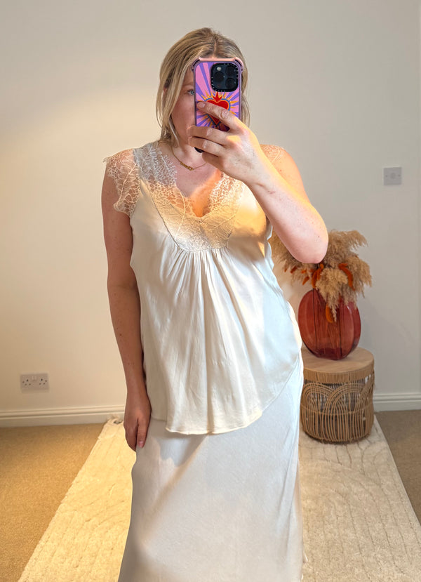 Layla 2 Thicker Strap Lace Camisole | Beige Oyster