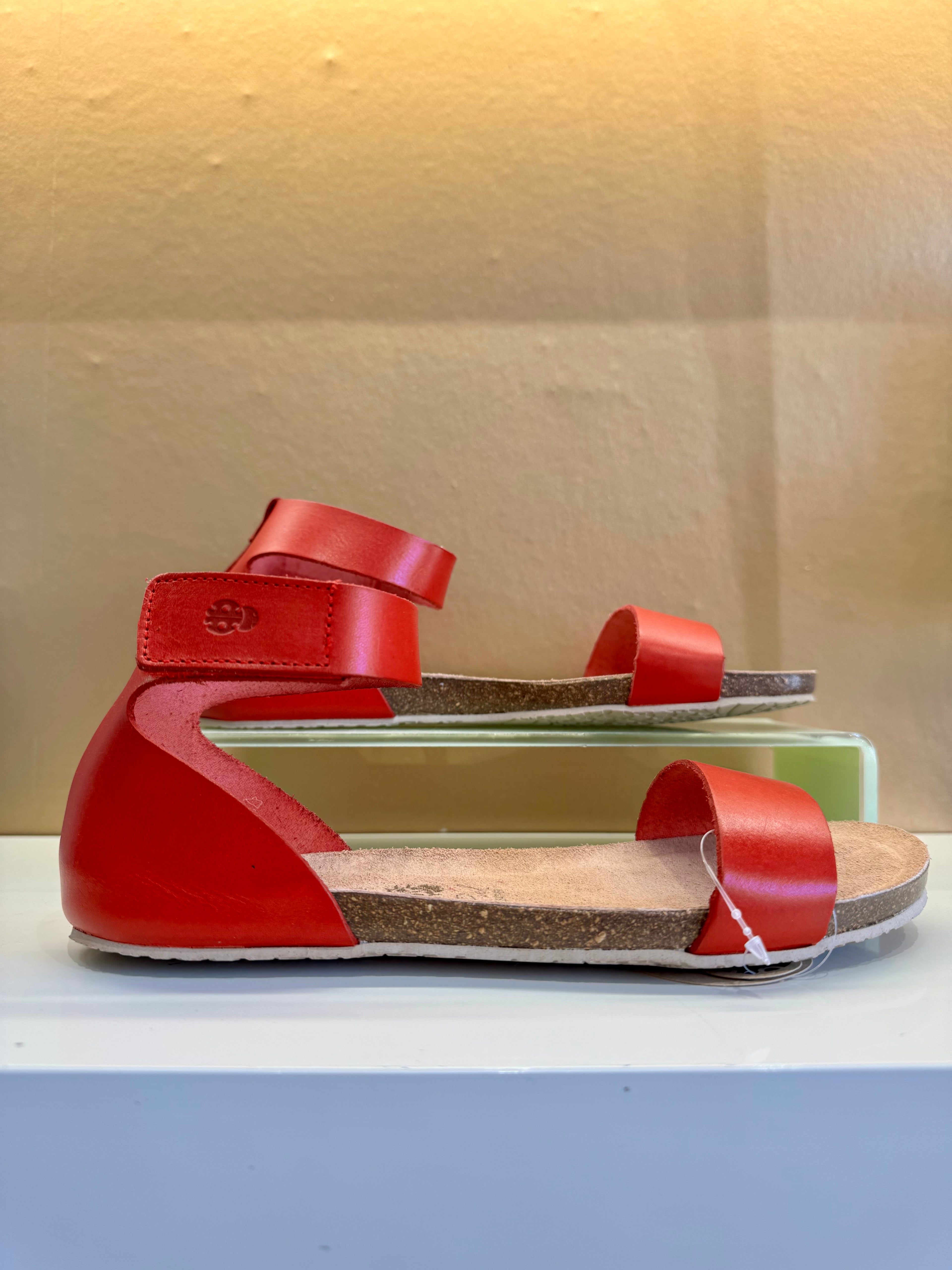 Yokono | Genova-400 | Flat Sandal with Ankle Strap | Red