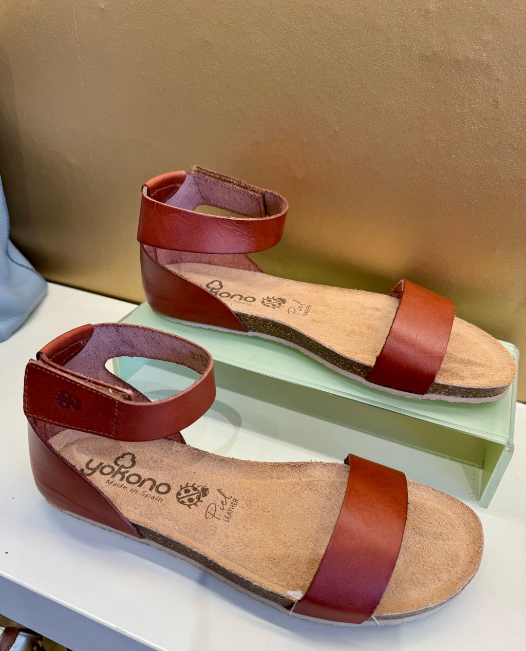 Yokono | Genova-400 | Flat Sandal with Ankle Strap | Tan