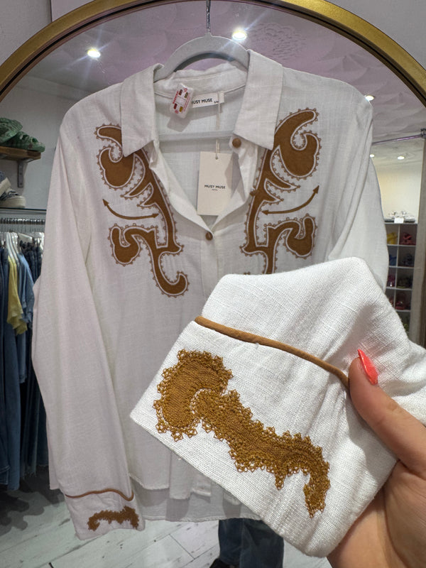 Western Style Fitted Shirt | White/Tan