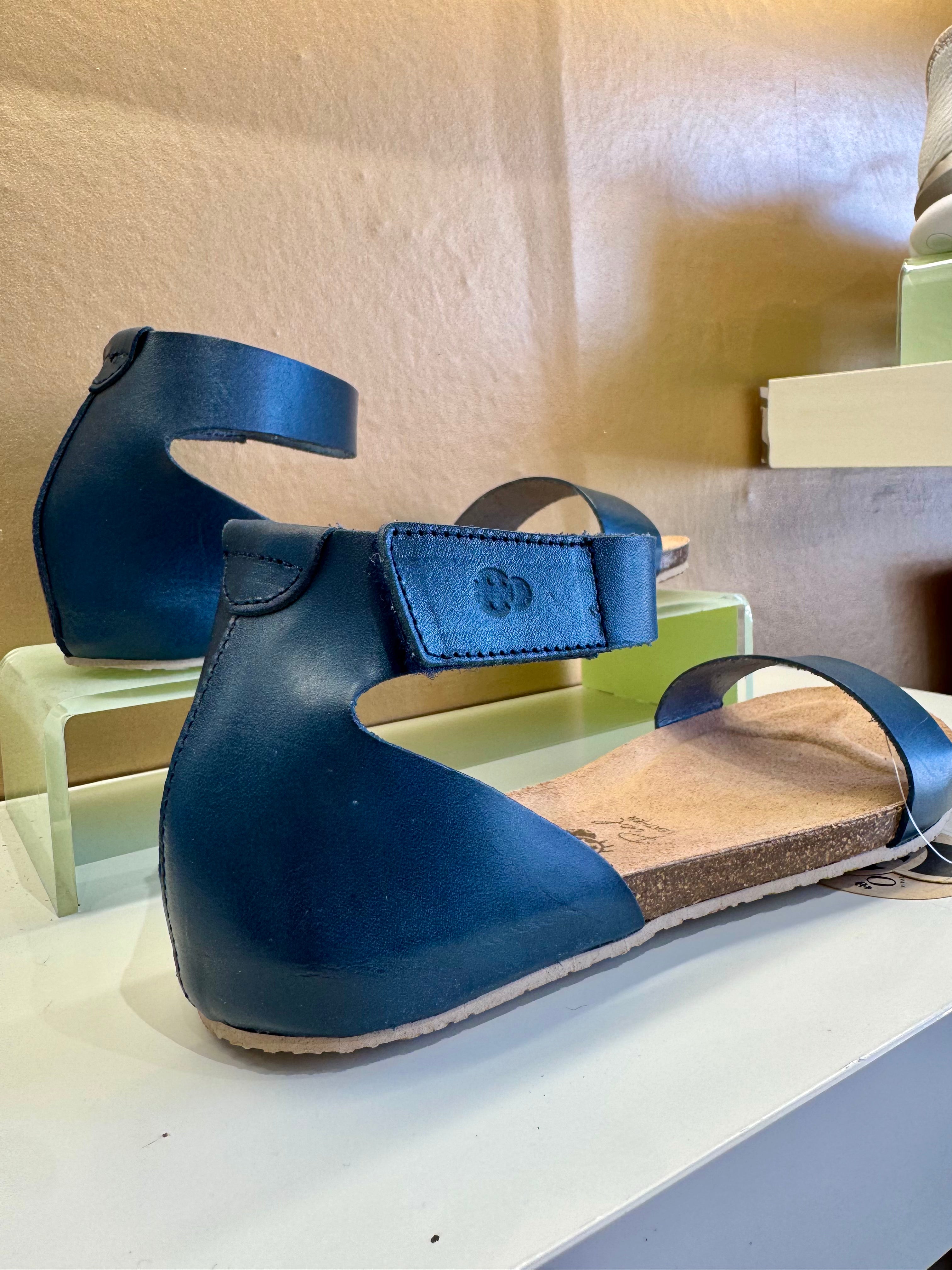 Yokono | Genova-400 | Flat Sandal with Ankle Strap | Navy