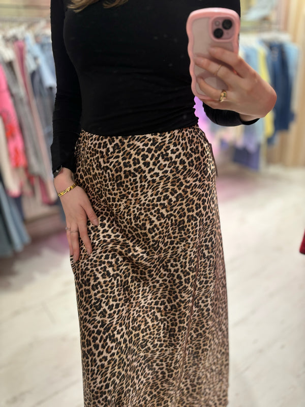 Leopard Print Midi Skirt
