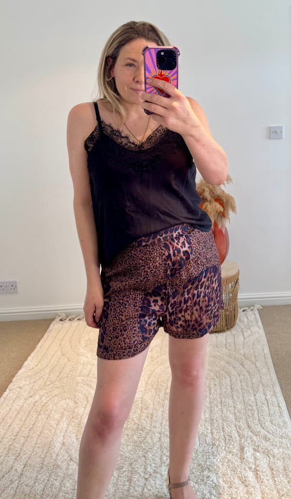 Printed Shorts | Leopard Tropical Print