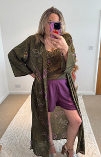 Kira Maxi Kimono | Khaki Graphic Tropical Print