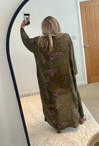 Kira Maxi Kimono | Khaki Graphic Tropical Print